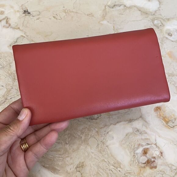 Matt & Nat Vegan Leather Long Zip Around Wallet - Picture 2 of 10
